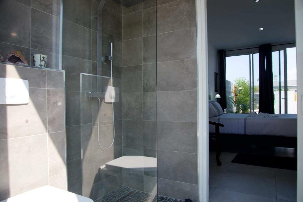 Maison Tonga Piscine Jaccuzi Saint Pierre Eksteriør billede