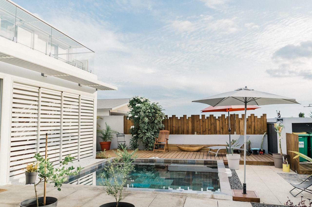 Maison Tonga Piscine Jaccuzi Saint Pierre Eksteriør billede
